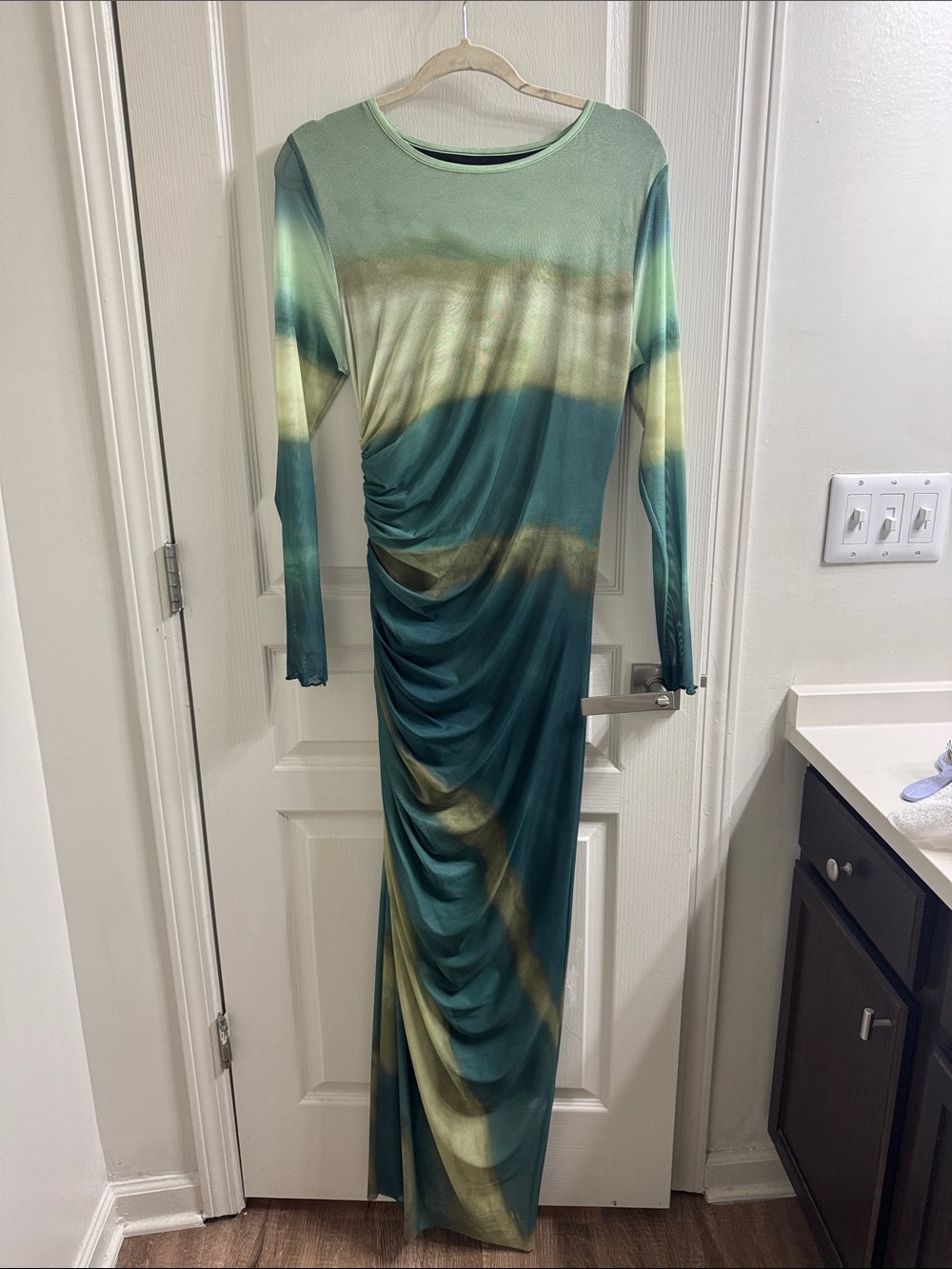 Long Sleeve Ruched Maxi Dress in Teal and Green